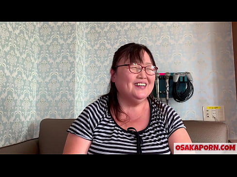 ❤️ Fet japansk mamma visar sina enorma bröst och njuter av en sexleksak. En 51-årig asiatisk mamma berättar om sin sexuella erfarenhet. Yukiko 1 OSAKAPORN fet milf ❤️ Porno fb at us ❤