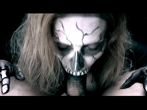 ❤️ Demonflicka suger kuk med sin svarta mun och sväljer sperma. ❤️ Porno fb at us ❤