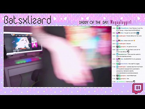 ❤️ GAMER GLÖMDE ATT STÄNGA AV STRÖMMEN OCH SPRUTAR LIVE I SÄNDNING ❤️ Porno fb at us ❤